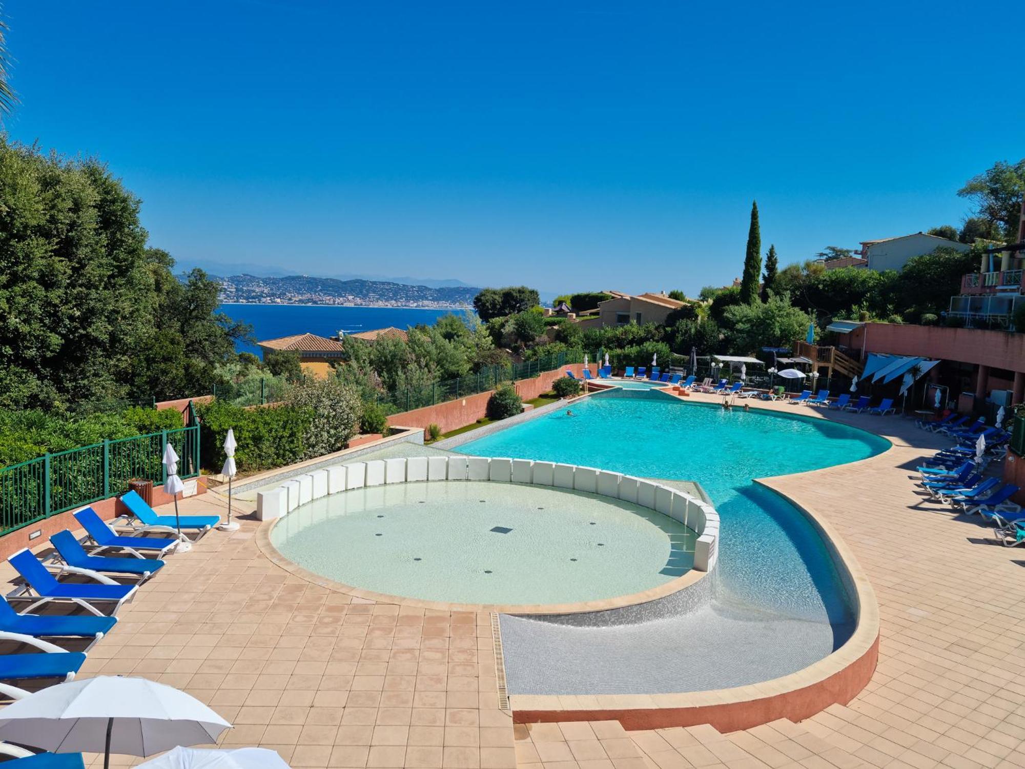 3p Traversant Vue Et Foret - Les Cles De L'esterel Apartment *